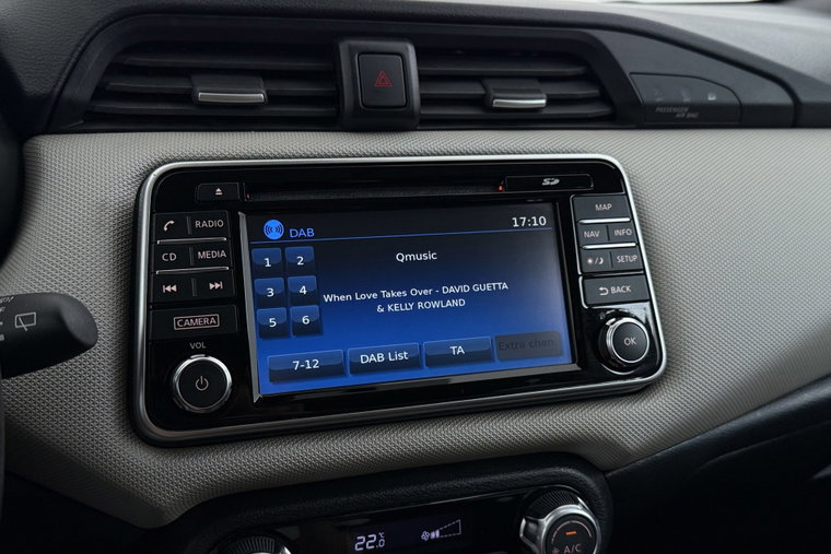 Vehicle Image 22