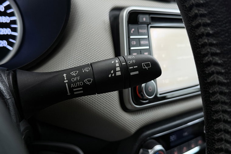 Vehicle Image 26