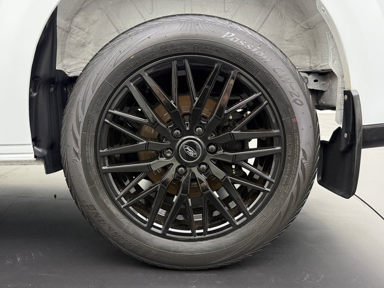 Vehicle Image 24