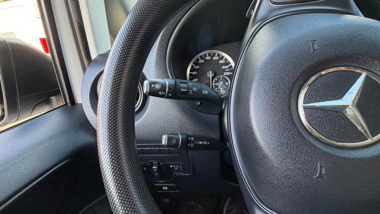 Vehicle Image 24