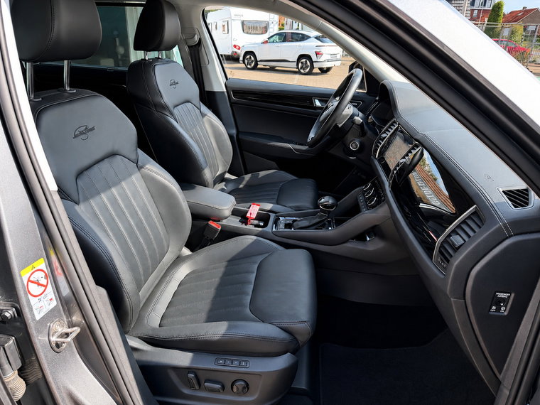 Vehicle Image 37