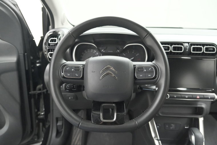 Vehicle Image 29