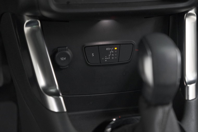 Vehicle Image 40