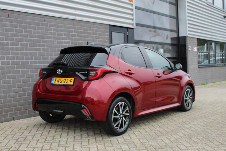 Vehicle Image 5