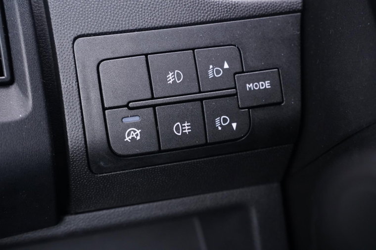Vehicle Image 37