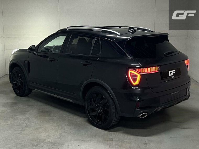 Vehicle Image 8