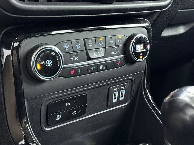 Vehicle Image 24