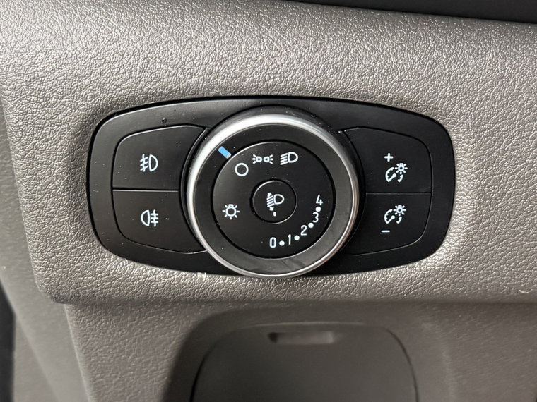 Vehicle Image 24