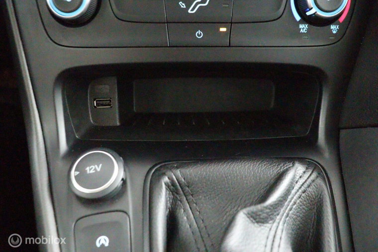 Vehicle Image 26