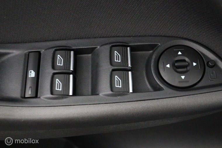 Vehicle Image 51