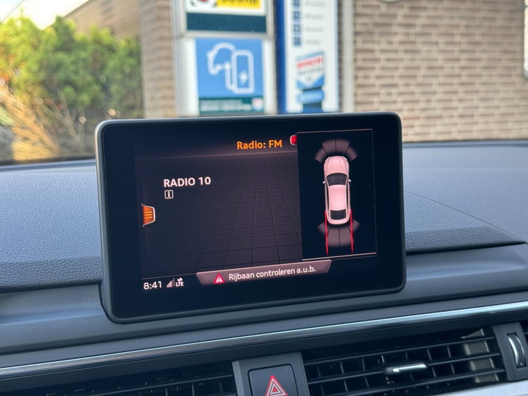 Vehicle Image 27