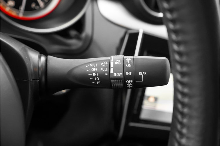 Vehicle Image 36