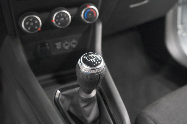 Vehicle Image 35