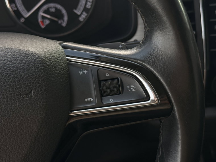 Vehicle Image 24