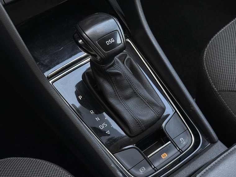Vehicle Image 33