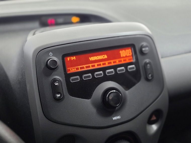 Vehicle Image 20