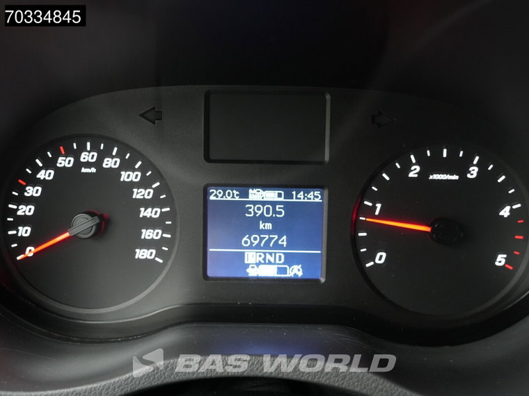 Vehicle Image 35