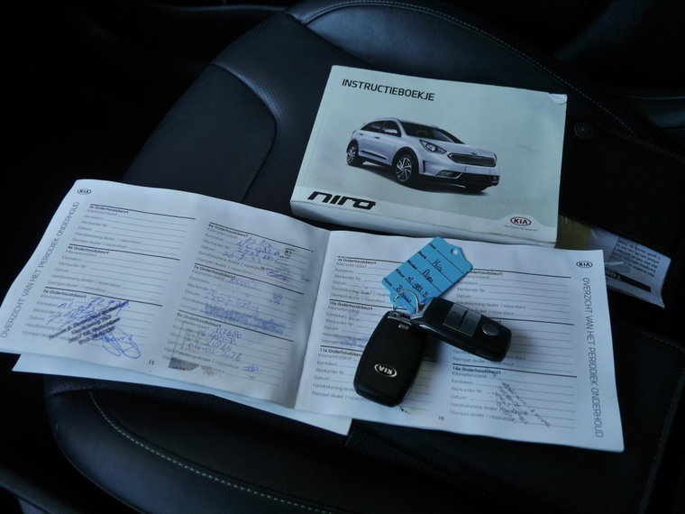 Vehicle Image 28