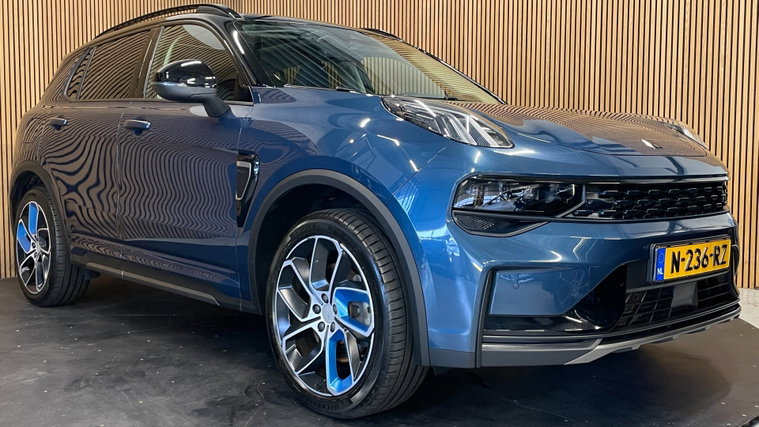 Vehicle Image 21