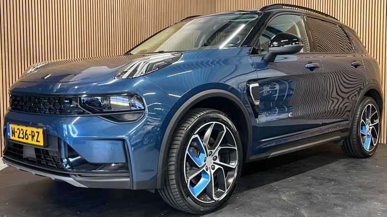 Vehicle Image 5