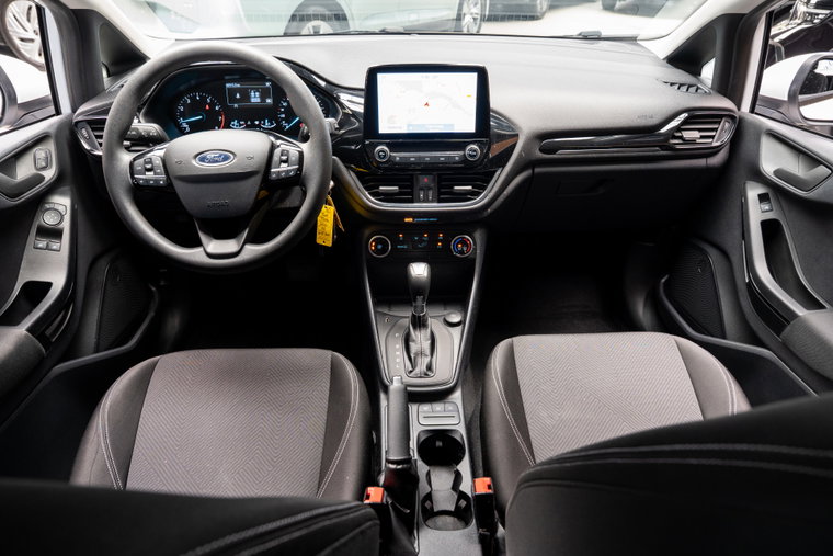 Vehicle Image 14