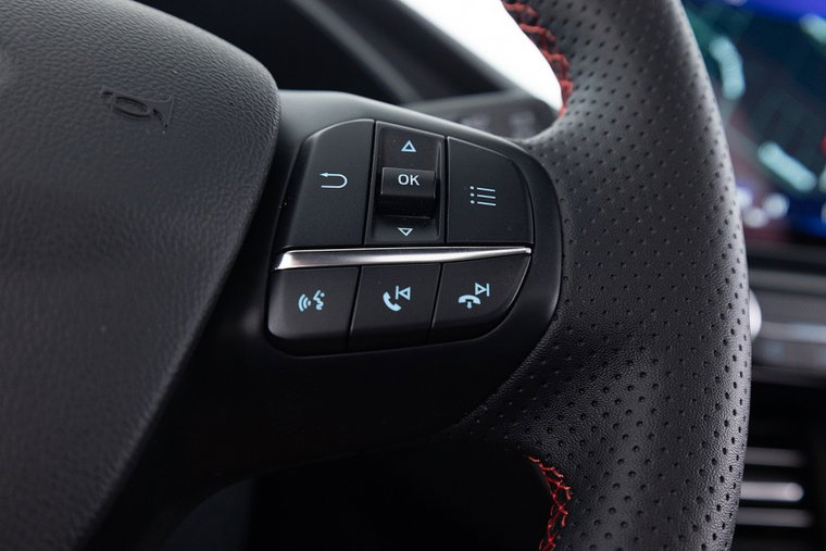 Vehicle Image 24