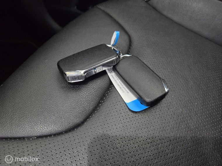 Vehicle Image 26