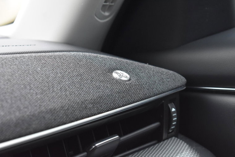 Vehicle Image 35