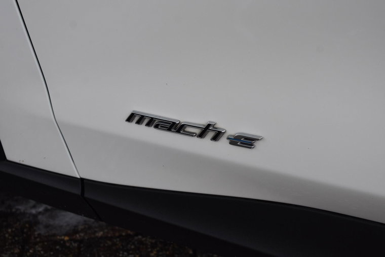 Vehicle Image 38