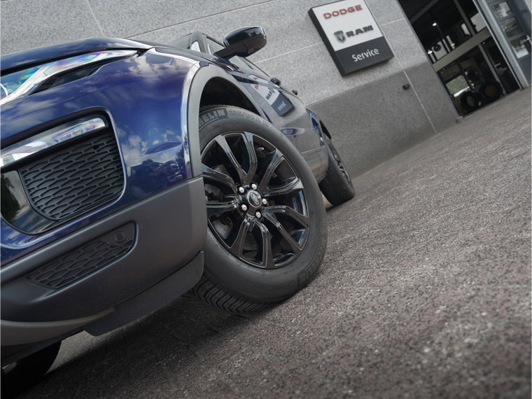 Vehicle Image 7