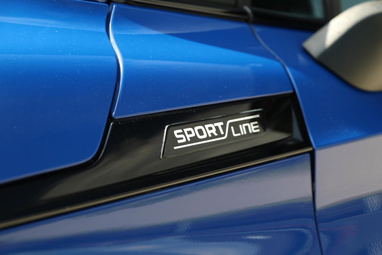 Vehicle Image 13