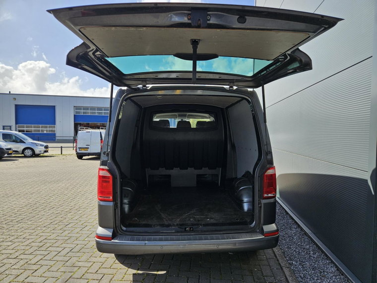 Vehicle Image 27