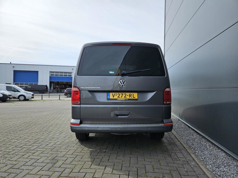Vehicle Image 29