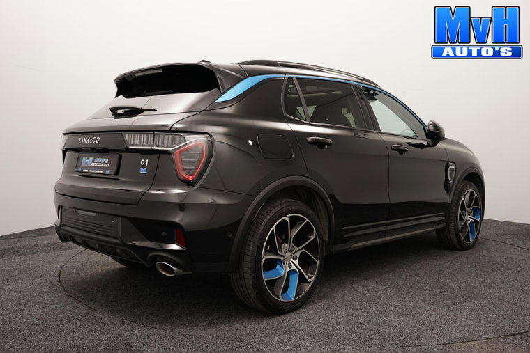 Vehicle Image 21