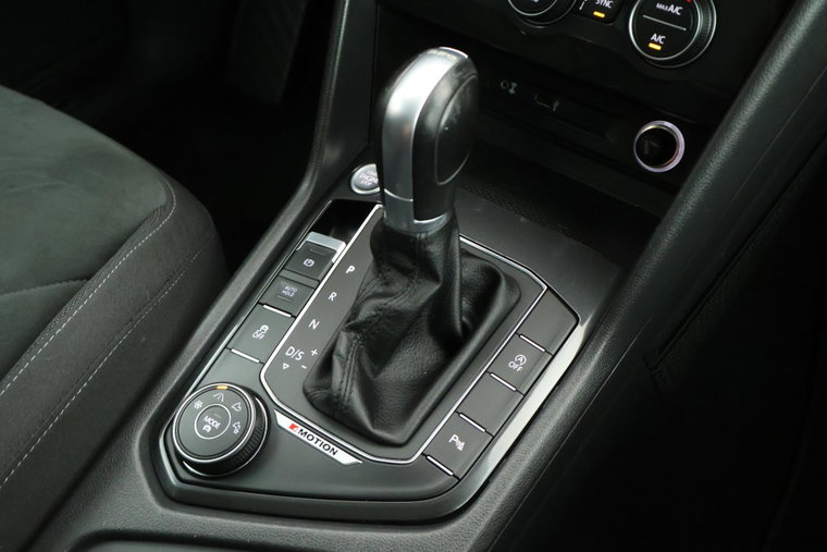 Vehicle Image 38