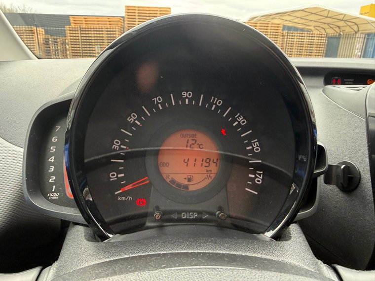 Vehicle Image 35
