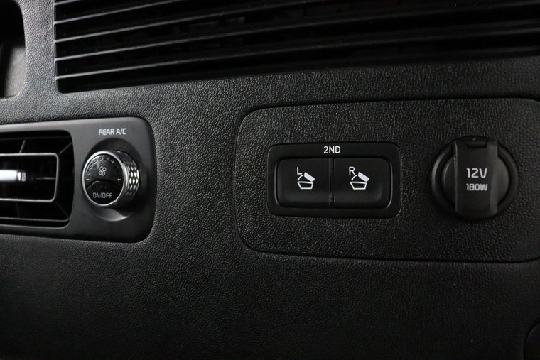 Vehicle Image 42
