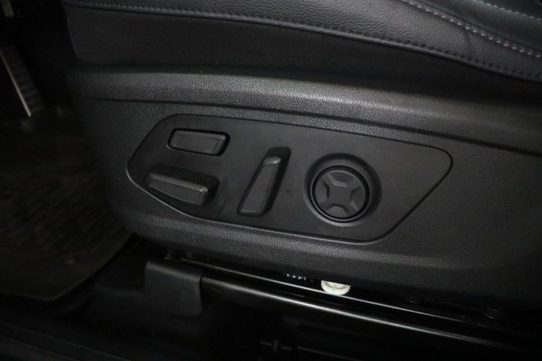 Vehicle Image 51