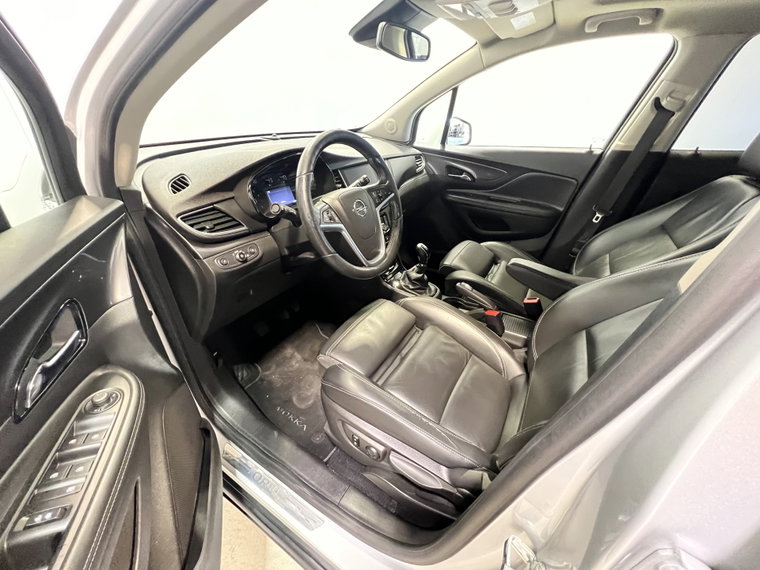 Vehicle Image 30