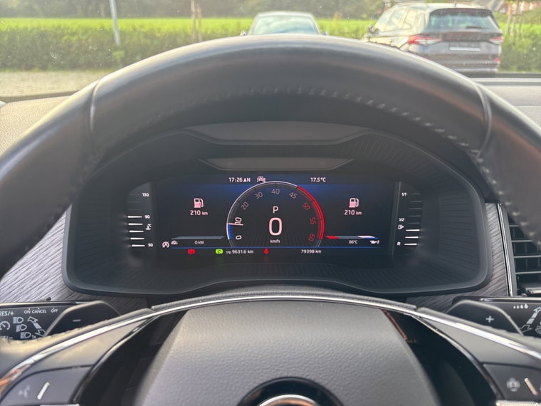 Vehicle Image 19