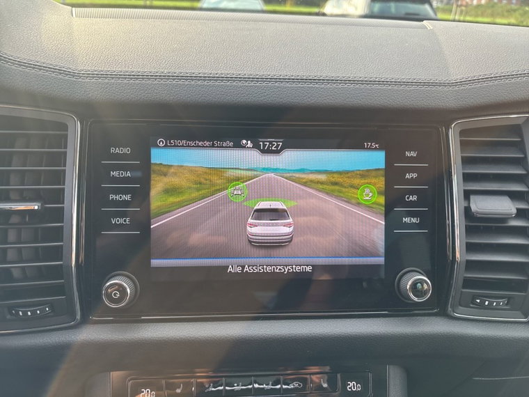 Vehicle Image 27