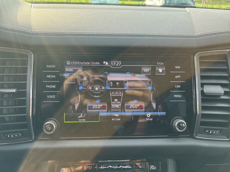 Vehicle Image 29