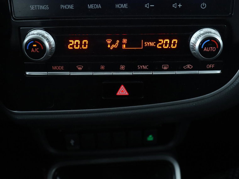 Vehicle Image 26