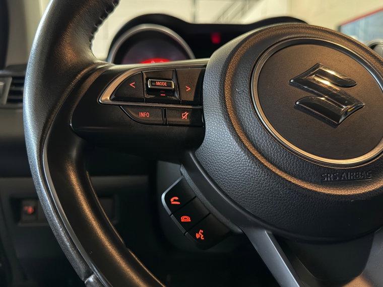 Vehicle Image 18
