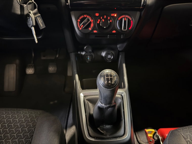 Vehicle Image 24