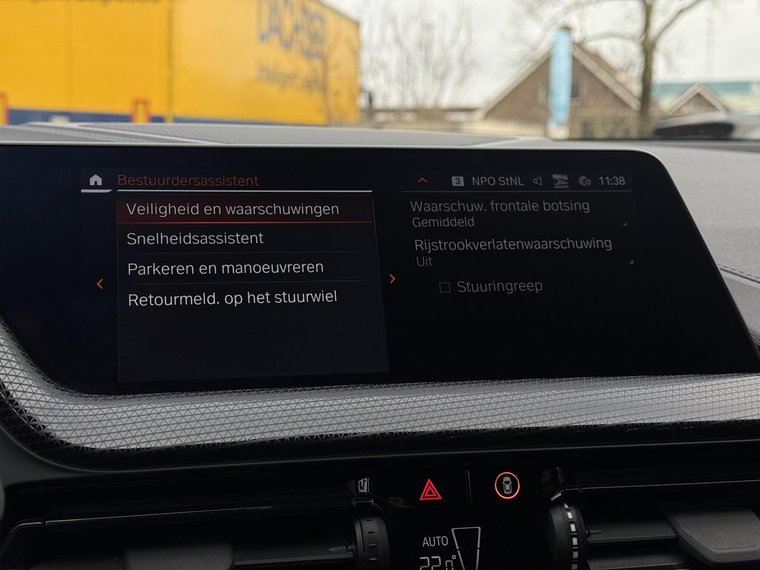 Vehicle Image 27
