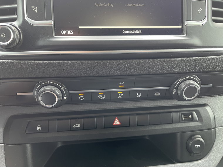 Vehicle Image 29