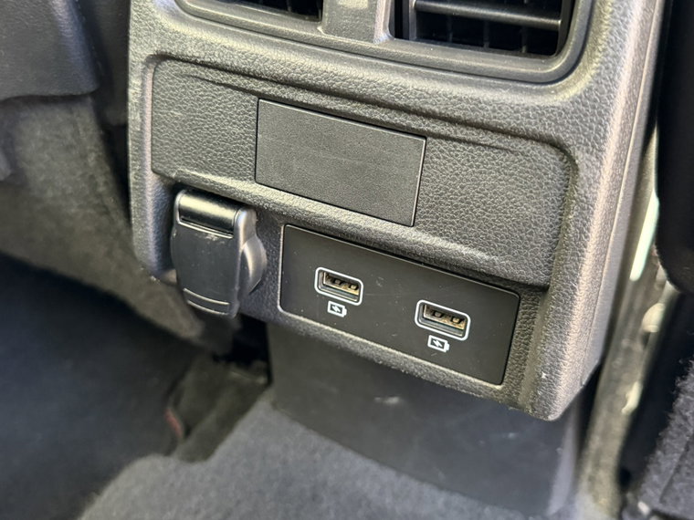 Vehicle Image 26