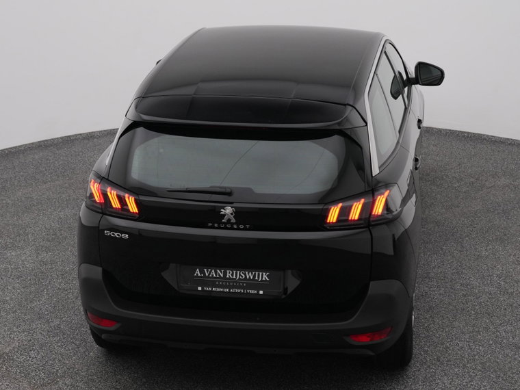 Vehicle Image 28