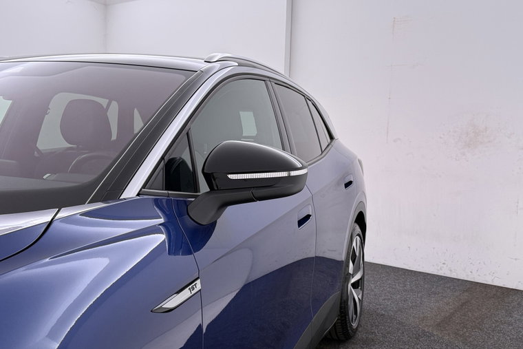 Vehicle Image 42